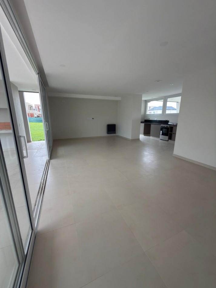 Venta de Casa En Country The Point