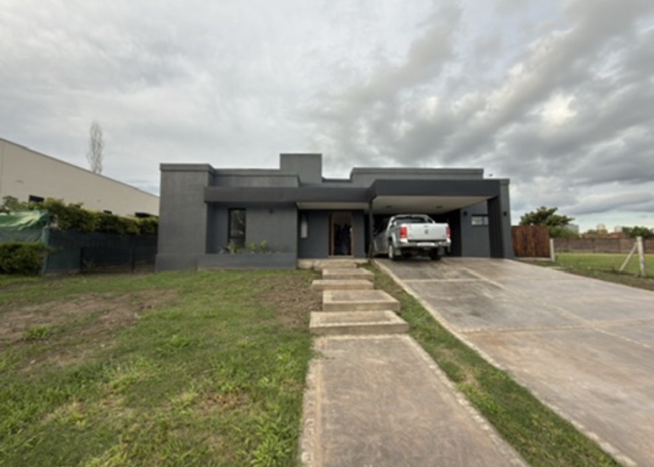 Venta Alquiler Casa en Quinta Azucena