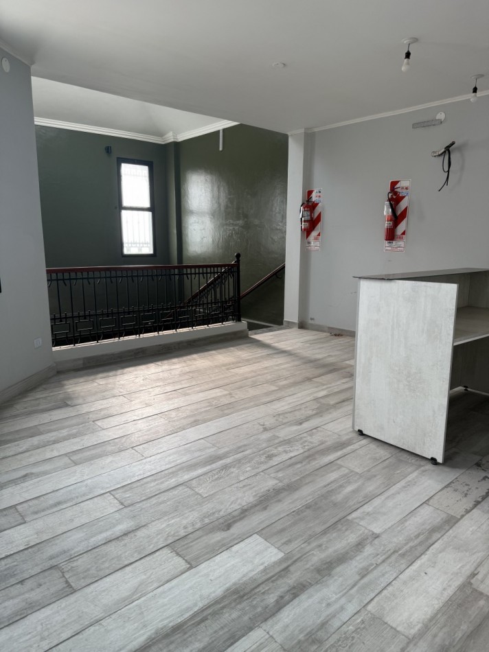 VENTA CENTRO MEDICO - A ESTRENAR- JUNIN AL 900